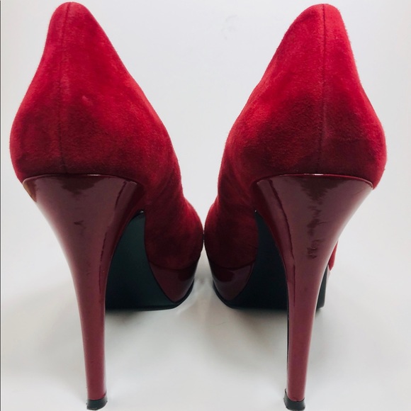 Shoes - Picture 2 of 4